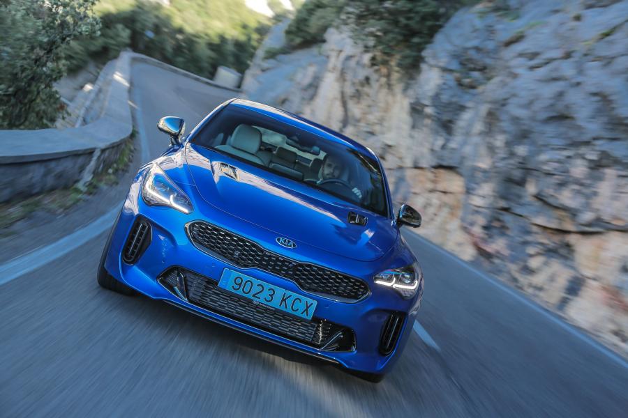  Kia Stinger GT-Line (CK) 2017 года  (WW) (фото 24 из 40)